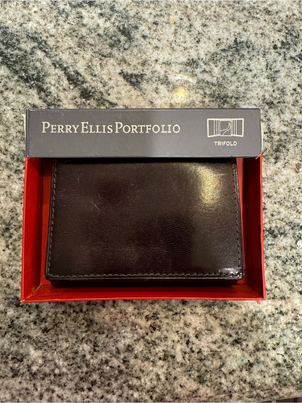 NWT Perry Ellis Men's Trifold Leather Wallet - Brown